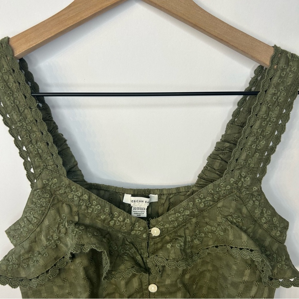 American Eagle Women’s Green Crochet Trim Embroidered Sleeveless Top, Size XS - Picture 2 of 8